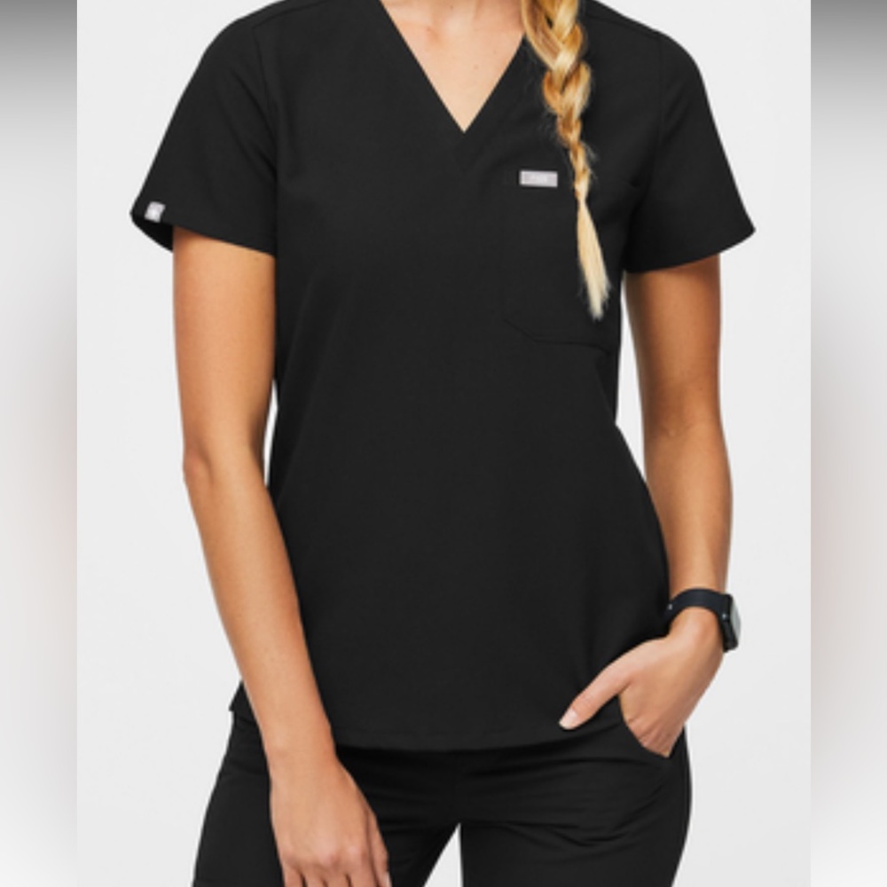 Figs Catarina™ One-Pocket Scrub Top